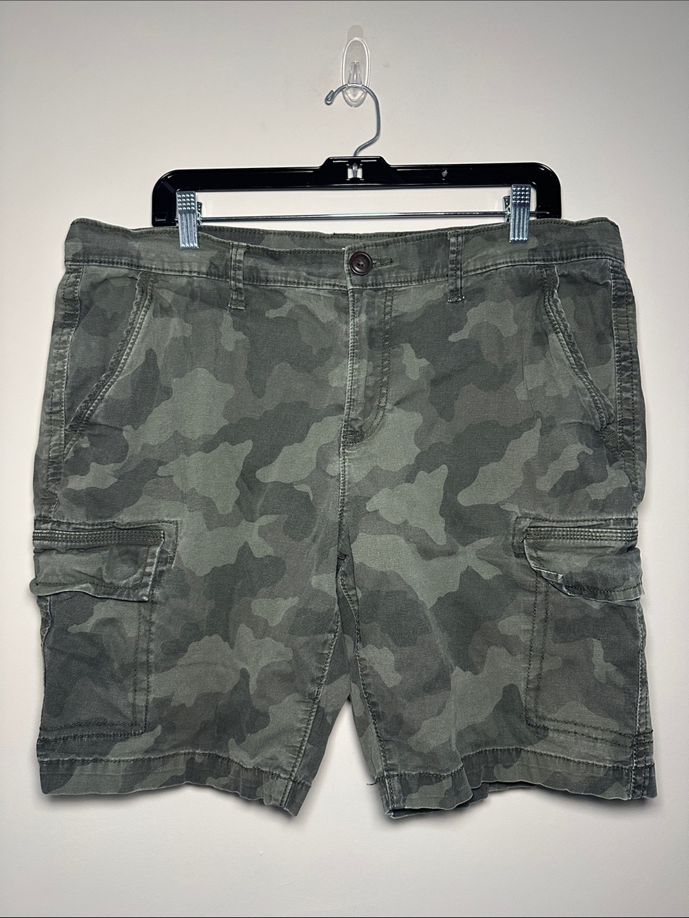 Urban Pipeline y2k Camo Cargo Shorts Olive Green with button pockets